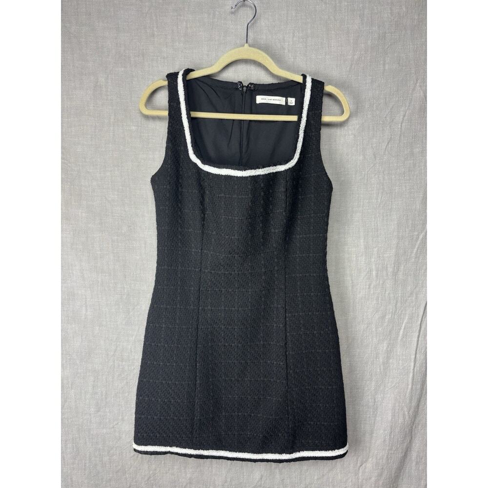 Women Aqua Liat Baruch blk/white sleeve shift short dress. Size M.